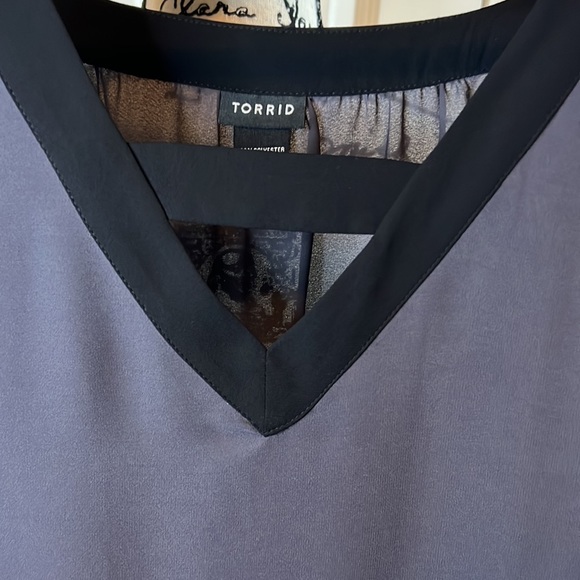 Torrid Top - Picture 3 of 3